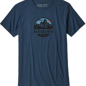 PATAGONIA Fitz Roy Scope Organic T-Shirt - Men's Size: MEDIUM